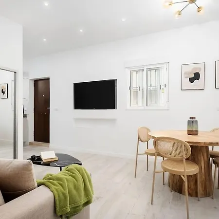 Newly Refurbished Modern 2-bed In Heart Of Apartamento *